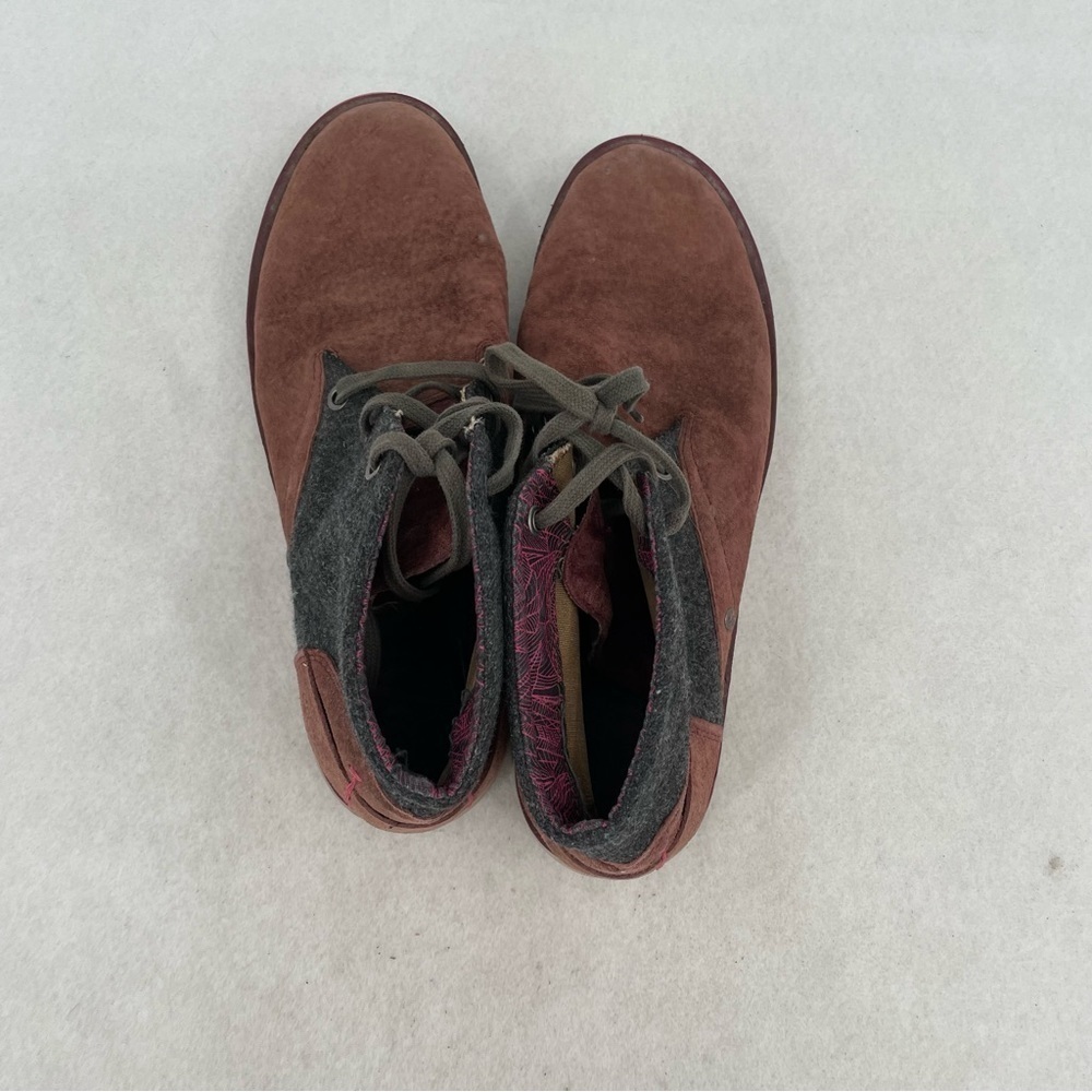 CUSHE Women’s Manuka Lite Desert Lace Up Chukka Wine Surf Comfort size: 9